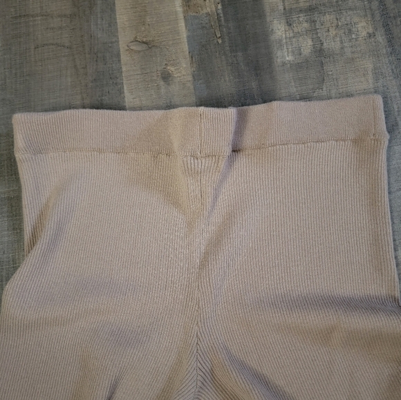 H&M Ribbed split Side High Rise Pant size XL - Picture 6 of 6